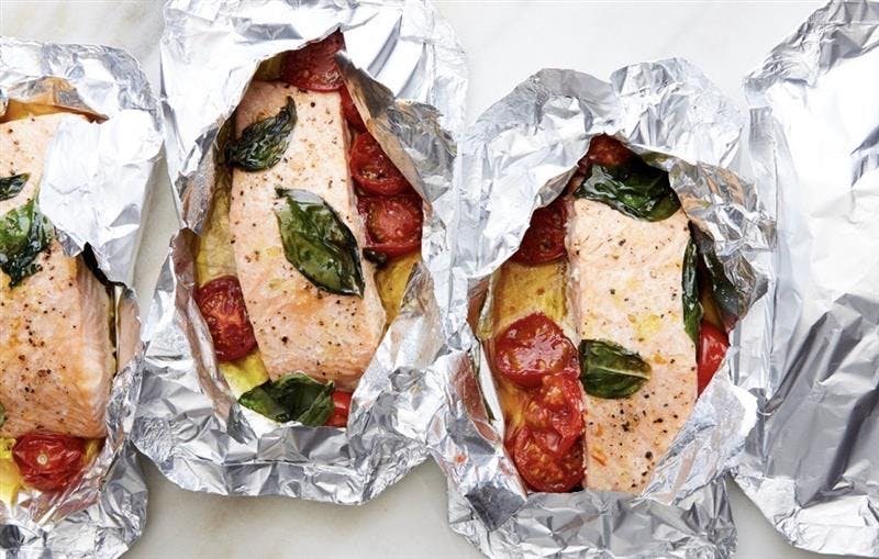 Salmon and Tomatoes in Foil